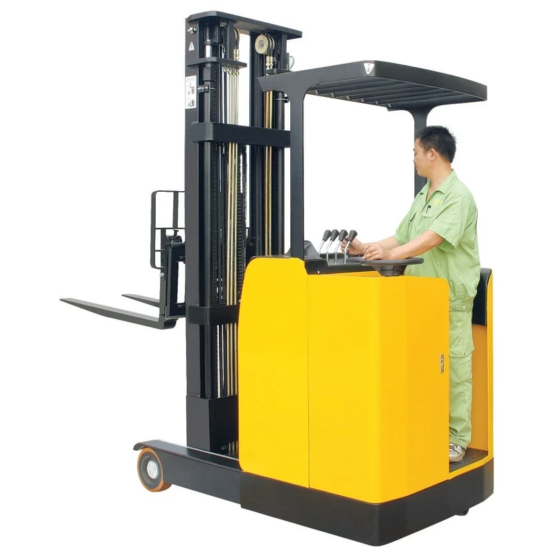 Stivuitor cu catarg retractabil contrabalansat, cu operare din picioare (REV15ST), 1500 kg, 3000–6200 mm